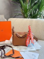 Hermes lindy mini  bag size : 19cm - Image 4
