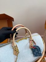 LOUIS VUITTON LV speedy30 cm ostrich - Image 3
