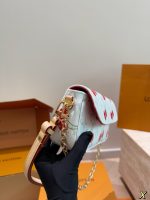 LOUIS VUITTON lv ivy bag size : 22*12cm - Image 3