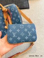 LOUIS VUITTON LV speedy30 cm blue P9 - Image 3