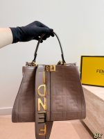 Fendi Peekaboo tote size :30x23cm