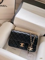 CHANEL CF double flap timeless size : ：17*13cm/  20*12cm