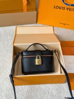 LOUIS VUITTON lv vanity  Bag size : 19 x 13cm - Image 3