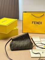 Fendi hobo size :24X 18 cm - Image 3