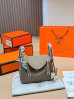 Hermes lindy bag size : 26cm - Image 4