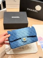 CHANEL CF timeless double flap bag size : 25x15cm