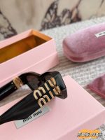 MIUMIU sunglasses pink - Image 4