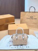 Coach mini Rowan boston bag size : 17 x 15cm - Image 4