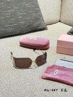 MIUMIU sunglasses - Image 5