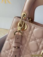 DIOR lady dior pink  size : 21cm - Image 4