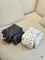 LOUIS VUITTON lv vanity Toiletry Bag size : 28*16cm