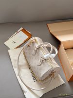 LOUIS VUITTON LV Speedy25 cm white - Image 4