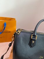 LOUIS VUITTON  LV Speedy30 cm lock - Image 4