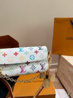 LOUIS VUITTON lv ivy bag size : 22*12cm - Image 4