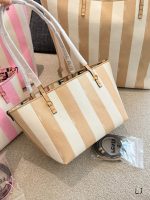 FENDI beach double side tote size : 35×32cm/ 25×22cm - Image 5