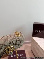 Gucci  Marmont  bag size : 20CM - Image 4