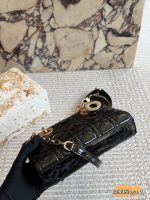 DIOR lady dior joy Patent leather size :  22 cm - Image 4