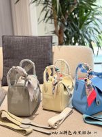 Hermes lindy bag size : 26cm - Image 3