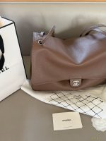 Chanel 26s MAXI CF double flap timeless size : 38.5*25cm - Image 4