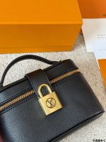 LOUIS VUITTON lv vanity  Bag size : 19 x 13cm - Image 4