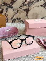 MIUMIU sunglasses - Image 6