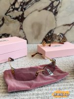 MIUMIU sunglasses - Image 5