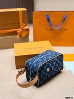 LOUIS VUITTON lv vanity Toiletry Bag size : 25 X 15cm - Image 5