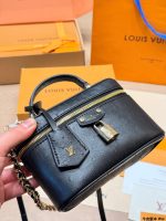 LOUIS VUITTON  lv vanity  size : 16 X 18 cm - Image 5