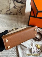Hermes kelly  bag size ：19*12.5cm - Image 5