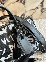 LOUIS VUITTON LV Speedy30 cm - Image 2