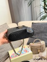 LOUIS VUITTON lv vanity  bag size :19×11.5×6.5cm - Image 5
