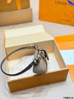 LOUIS VUITTON lv ivy crossbody size : 22 x13cm - Image 6