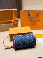 LOUIS VUITTON lv vanity Toiletry Bag size : 25 X 15cm - Image 6
