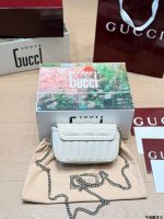Gucci  Marmont mini chain  bag size :16.5×9.5×4.5cm - Image 6