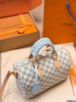 LOUIS VUITTON LV speedy25 cm white - Image 4