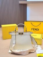 FENDI Peekaboo ISeeU Petite size : 33 x 25cm - Image 6