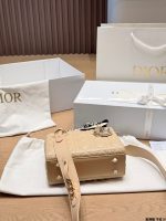 DIOR lady dior beige  size : 20cm - Image 7