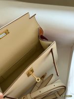 Hermes kelly bag size ：19*12.5cm - Image 7
