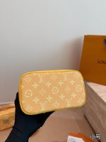 LOUIS VUITTON lv vanity toiletry bag size : 16/24/30 cm - Image 7