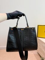 Fendi Peekaboo tote size :30x23cm - Image 7