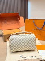 LOUIS VUITTON LV speedy30 cm white - Image 5