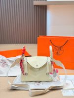 Hermes lindy bag size : 26cm - Image 5