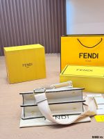 FENDI Peekaboo ISeeU Petite size : 33 x 25cm - Image 7