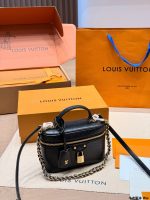 LOUIS VUITTON  lv vanity  size : 16 X 18 cm - Image 7