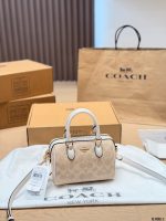 Coach mini Rowan boston bag size : 17 x 15cm - Image 7