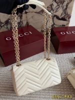 GUCCI marmont bag size : 26*15cm , 22*13cm - Image 8