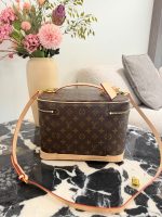 LOUIS VUITTON lv vanity Toiletry  Bag size : 30x20x20cm - Image 8
