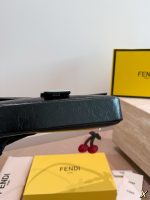 FENDI Baguette black leather size : 26 cm - Image 7