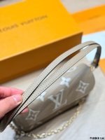 LOUIS VUITTON lv ivy crossbody size : 22 x13cm - Image 8