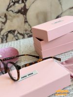 MIUMIU sunglasses - Image 9